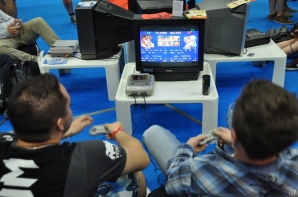 【gamescom 2013】ケルン周辺や会場内プレスルーム、微妙なコスプレイヤーやカオス感がたまらない「ホール10」を紹介！の画像47