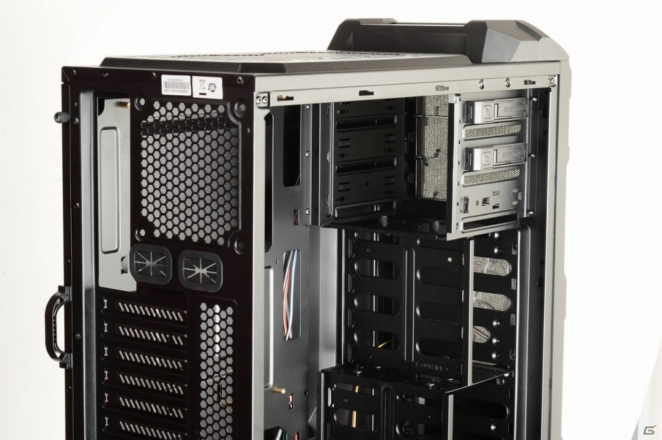 ドスパラ、ENERMAX製ゲーミングPCケース「COENUS ECA3290B-B」を発売の画像4