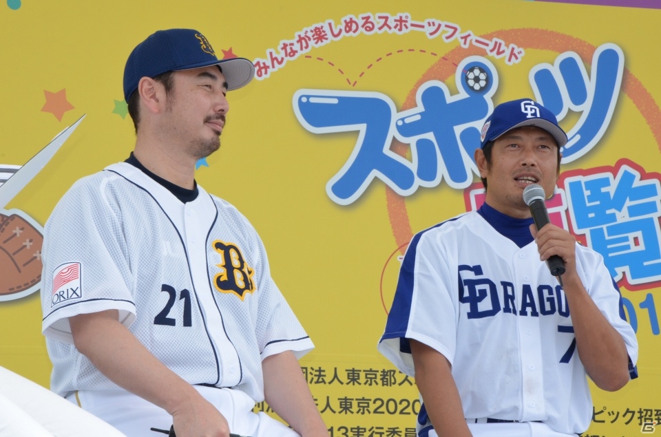 プロ野球OBの吉井理人さんと佐伯貴弘さんが「実況パワフルプロ野球2013」で対戦！「スポーツ博覧会・東京2013」に出展したKONAMIブースの模様をお届けの画像10