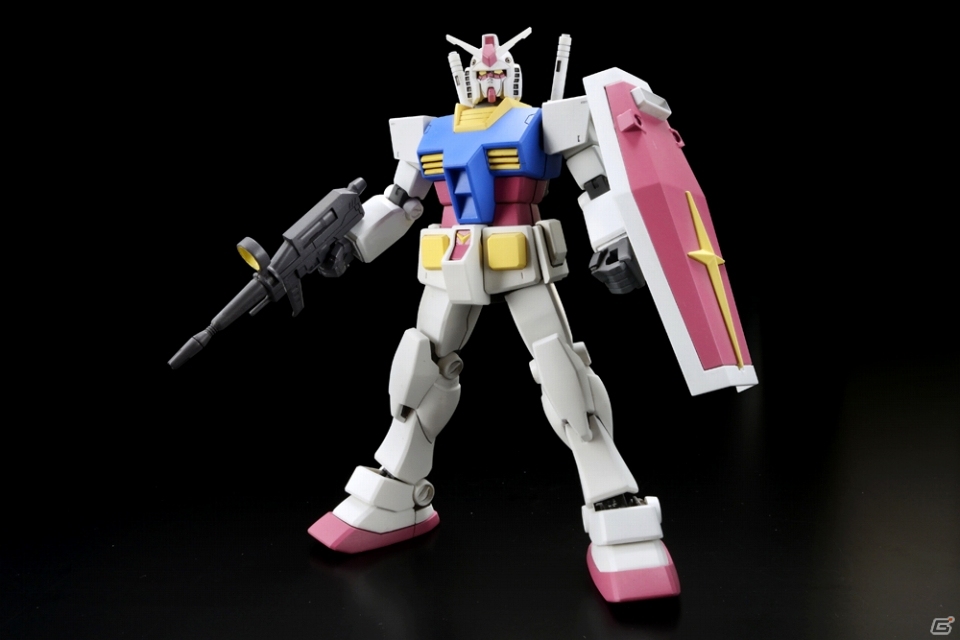 PS Vita「ガンダムブレイカー」スターターパックに同梱される新型PS 
