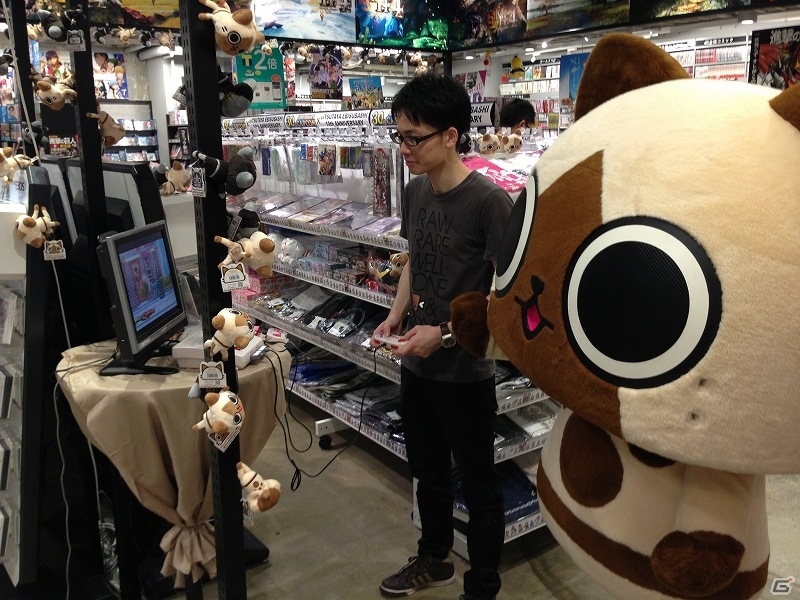 TSUTAYA EBISUBASHIに「カプコン30周年記念 カプコンオフィシャルショップ」が登場！「モンスターハンター」モニュメントの展示もの画像2
