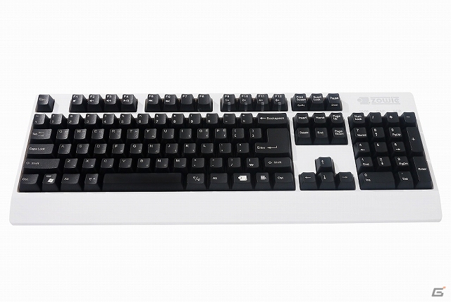 ZOWIE GEARの新ラインナップとしてメカニカルキーボード「CELERITAS Limited Edition」、マウスコードホルダー、ショルダーバッグが9月20日に発売の画像1