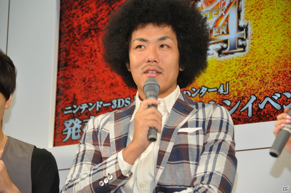 ついに狩猟解禁ッ！プロデューサー辻本良三氏や井上聡さん、藤田憲右さん、水沢アリーさんも駆けつけた3DS「モンスターハンター4」発売日カウントダウンイベントレポートの画像19