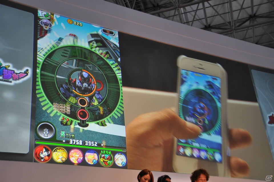 【TGS 2013】「オトレンジャー」ステージにゴールデンボンバー乱入！緊急記者会見ではムチャな要求が飛び出す！ゲーム内には精力戦隊オサセンジャーの姿も？の画像20