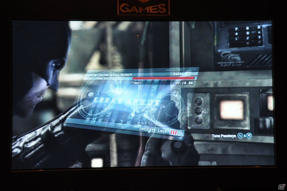 【TGS 2013】オープンワールドで若きバットマンが飛び回る！パワーアップした捜査モードや新ガジェットも登場！「バットマン：アーカム・ビギンズ」タイトルセッションの画像41