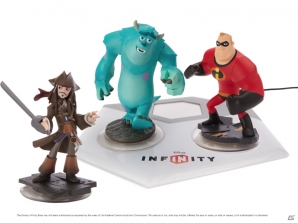 WiiU ディズニーインフィニティー　ソフト、フィギュアセット Amazon.com: DISNEY INFINITY Starter Pack Wii U : Disney