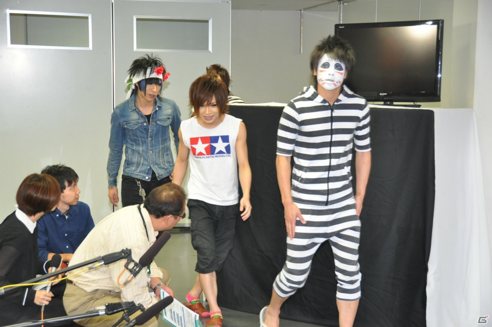 TGS2013から勃発したカプコンVSゴールデンボンバーの「オトレンジャー」盗作疑惑騒動がついに決着！本日からはPR大使としてゲームを応援！？の画像1