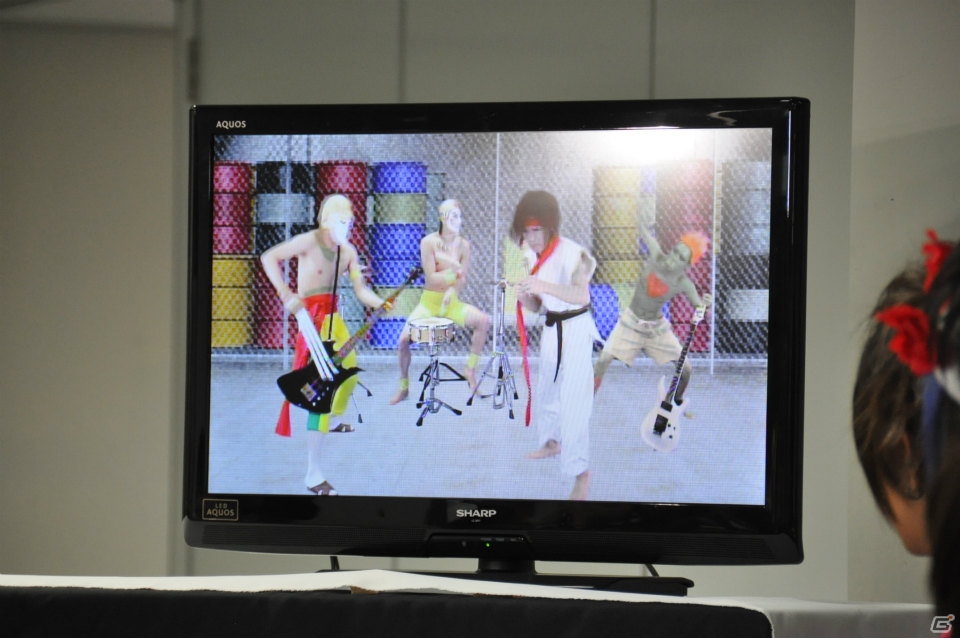 TGS2013から勃発したカプコンVSゴールデンボンバーの「オトレンジャー」盗作疑惑騒動がついに決着！本日からはPR大使としてゲームを応援！？の画像14