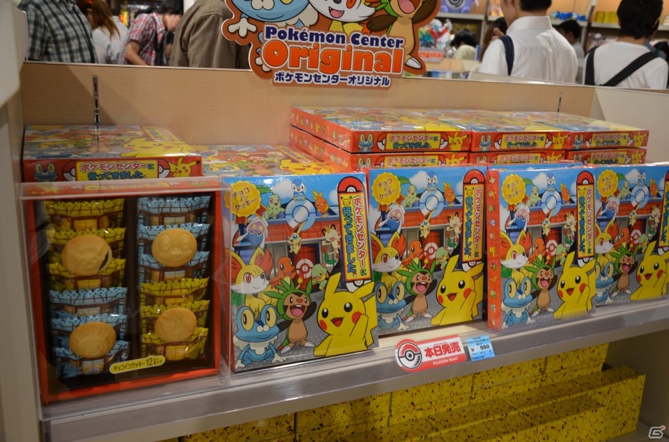 3DS「ポケットモンスター X・Y」がついに発売！たくさんのファンでにぎわったポケモンセンタートウキョーの様子を紹介の画像10