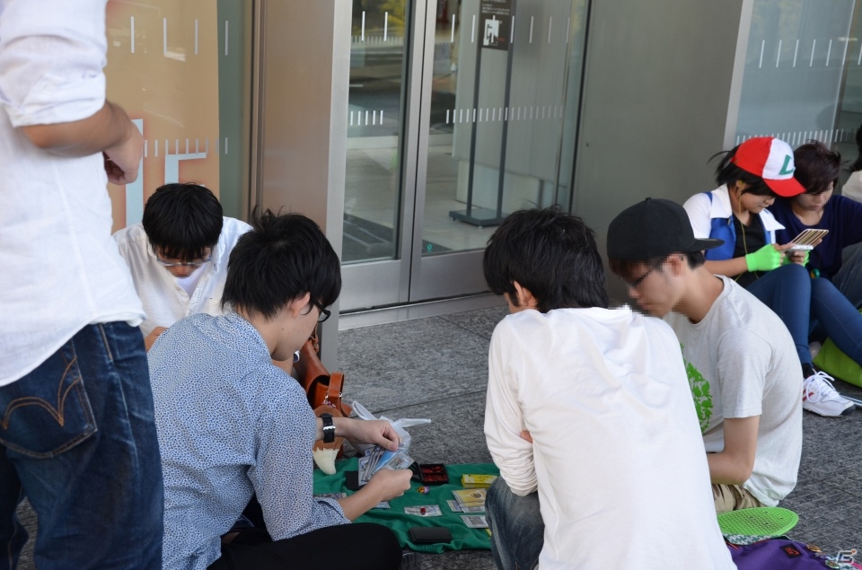 3DS「ポケットモンスター X・Y」がついに発売！たくさんのファンでにぎわったポケモンセンタートウキョーの様子を紹介の画像3