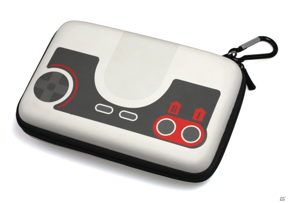 懐かしいレトロゲームデザインの3DS LL用本体収納ポーチ「レトロフェイスポーチ（FCレッド/PCEホワイト）」が10月29日に発売の画像3