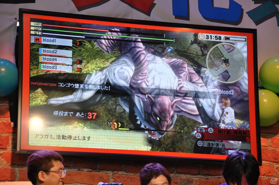 新作「フリーダムウォーズ」最新情報解禁は11月21日！ステージでは「ゴッドイーター2」開発陣のスーパープレイも披露された「共闘学園 文化祭」初日をレポートの画像121