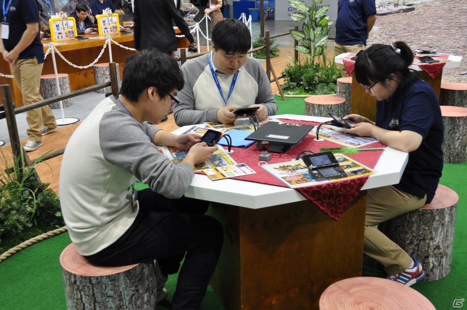 【G-STAR 2013】3DS「モンスターハンター4」韓国内で12月14日に発売！テツカブラやゴア・マガラと戦える試遊台も多数設置！リオレウスの頭部はド迫力っ！の画像7
