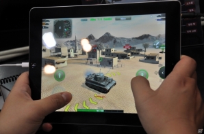 【G-STAR 2013】会場外にはリアルなジオラマでラジコン戦車が！？モバイルでも戦車道を極めろ！iOS/Android「World of Tanks Blitz」＆「World of Tanks Xbox 360 Edition」コーナーレポートの画像9