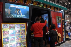 【G-STAR 2013】パンチングマシンやヤバイほど回転する体感マシン、運動しながらゲームができるエクササイズ系の連動デバイスも出展の画像15