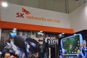 【G-STAR 2013】日本で配信中の「ブレイブ フロンティア」韓国版や「NBA2K モバスケ」「Asphalt8：Airborne」など新作タイトルも出展！Hungry Appブースレポの画像27