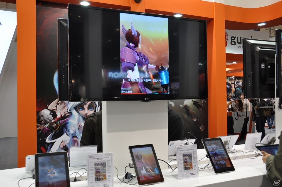 【G-STAR 2013】日本で配信中の「ブレイブ フロンティア」韓国版や「NBA2K モバスケ」「Asphalt8：Airborne」など新作タイトルも出展！Hungry Appブースレポの画像14