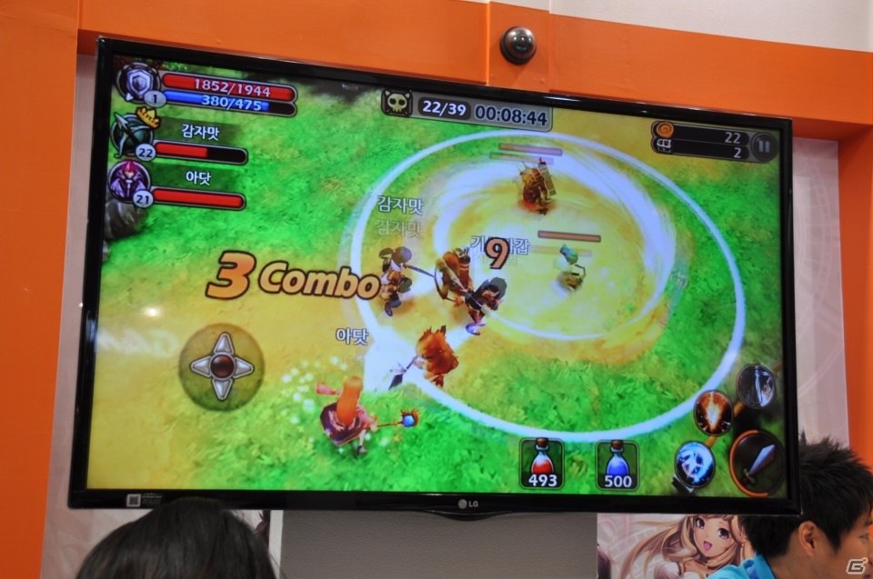 【G-STAR 2013】日本で配信中の「ブレイブ フロンティア」韓国版や「NBA2K モバスケ」「Asphalt8：Airborne」など新作タイトルも出展！Hungry Appブースレポの画像39