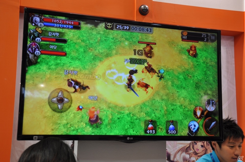 【G-STAR 2013】日本で配信中の「ブレイブ フロンティア」韓国版や「NBA2K モバスケ」「Asphalt8：Airborne」など新作タイトルも出展！Hungry Appブースレポの画像40