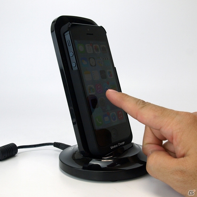 車やデスクなどでケーブル不要のワイヤレス充電！スマートフォン向けQi充電ボードセット「置きらく充電」シリーズが発売の画像14