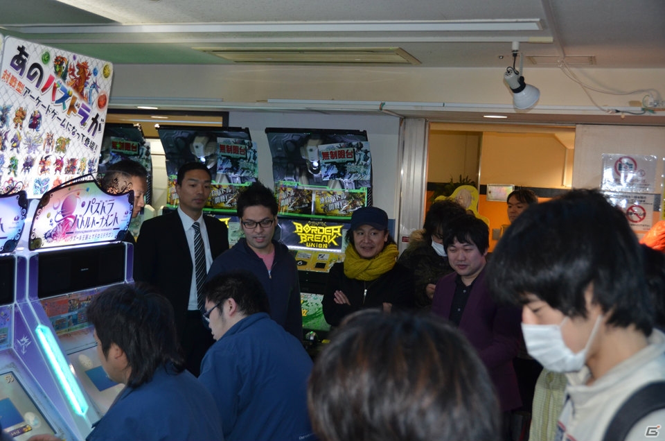 AC「パズドラ バトルトーナメント ―ラズール王国とマドロミドラゴン―」ロケーションテストがスタート！秋葉原Heyの模様を門井氏、山本氏のコメントとともにお届け！の画像4