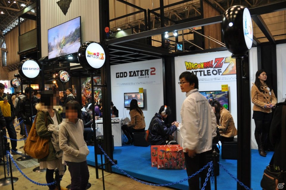 【ジャンプフェスタ2014】牢国都市「パノプティコン」をイメージした巨大ブースが登場！PS Vita「フリーダムウォーズ」マルチプレイを体験できたSCEブースをレポートの画像19