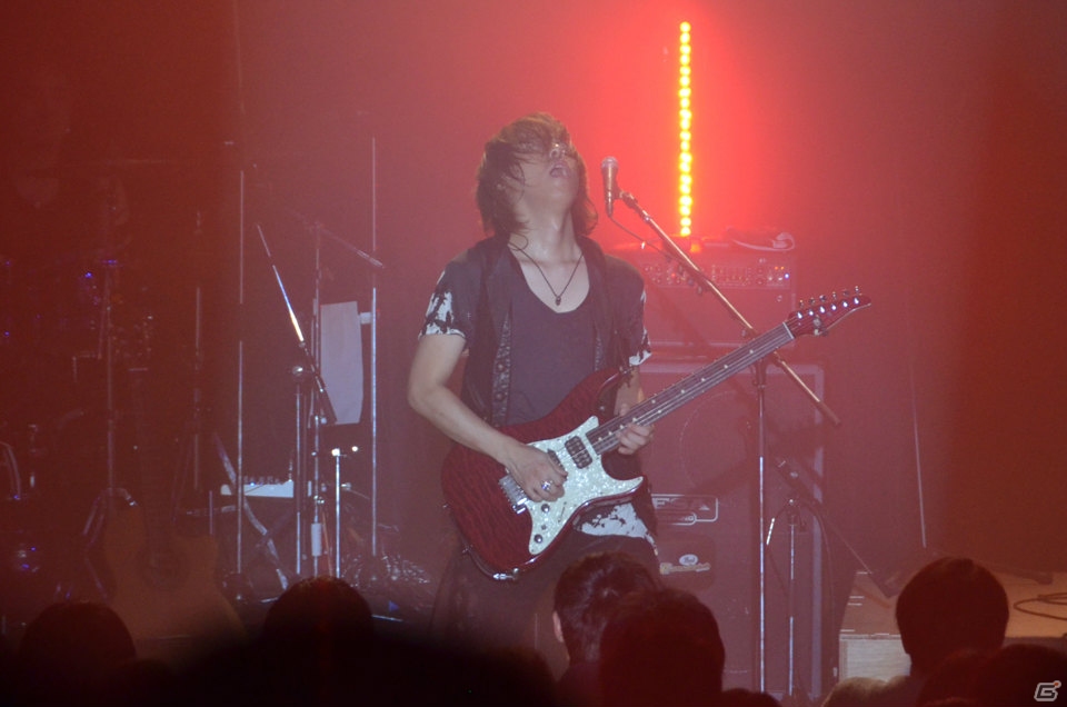 「閃の軌跡」のEDテーマ「I miss You」に熱狂！アコースティックな楽曲も楽しめた「Falcom jdk BAND 2013 Super Live in NIHONBASHI MITSUI HALL」レポートの画像10