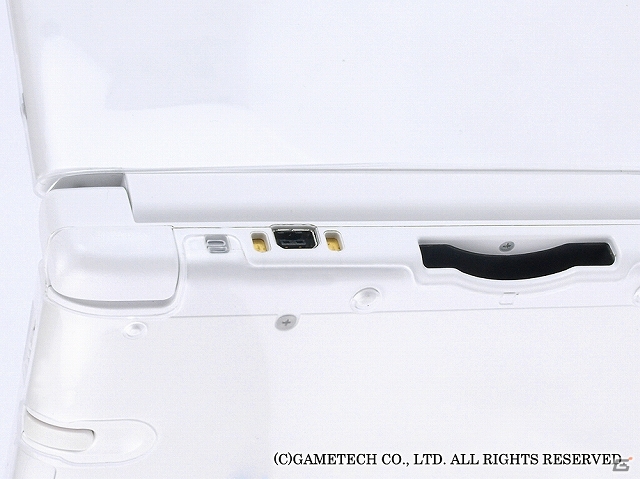 圧倒的な軽さと薄さが魅力の3DS LL用本体保護カバー「薄すぎ！スリムシェル3DLL」が2014年1月4日に発売予定の画像4