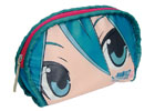 リバーシブルデザインのオリジナルポーチに「てるてる坊主」形状のクロスが付属！「初音ミク -Project DIVA- F 2nd ポーチセット」がゲームと同時発売