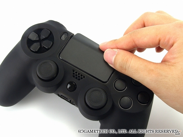 ゲームテック、PS4本体用アクセサリー計7アイテムが2014年2月22日に発売―スタンド、セレクタ、USBハブにコントローラー用製品などがラインナップの画像23