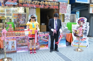 TCG「フューチャーカード バディファイト」がいよいよ一般発売―木谷高明氏、徳井青空さんによるテープカットの模様をお届け！の画像5