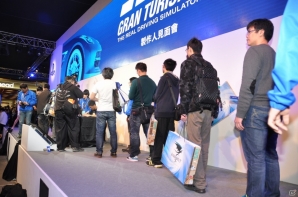 【台北国際ゲームショウ 2014】Vision GTでメルセデス・ベンツ社が開発した車が全世界で15台限定販売！新マシンと新コースの映像も公開されたSCETブース「グランツーリスモ6」ステージレポの画像33