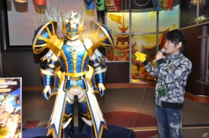 “高級耳栓”じゃ防げない！？ティガレックスの大咆哮に辻本プロデューサーも興奮！スターネコ装備のアイルーや自由すぎるミニ・ババコンガにも会える「モンスターハンター・ザ・リアル 2014」プレスプレビューレポートの画像37