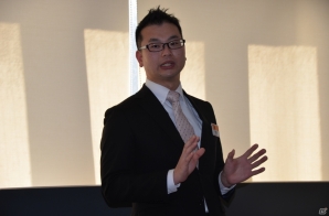 菅野武史氏