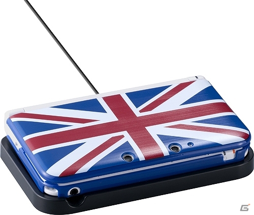 イギリス国旗をモチーフにした、おしゃれな3DS LL用薄型カバーが3月4日に発売の画像9