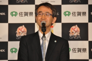 ダジャレから始まった夢のコラボ―小林智美氏が手がけた美麗な有田焼大皿や原画も展示！「ロマンシング 佐賀LOUNGE」内覧会レポの画像1