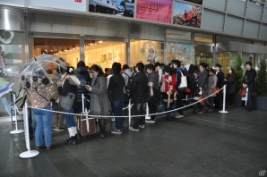 ダジャレから始まった夢のコラボ―小林智美氏が手がけた美麗な有田焼大皿や原画も展示！「ロマンシング 佐賀LOUNGE」内覧会レポの画像71