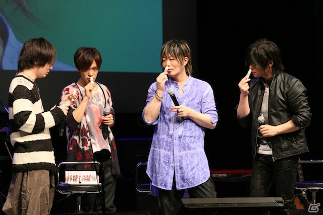 迫力の生雷舞（ライブ）に約800人の贔屓（ファン）が絶叫！『幕末Rock』発売記念イベント「絶叫（クライ）！熱狂（マックス）！トークショウ」の画像12
