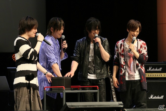 迫力の生雷舞（ライブ）に約800人の贔屓（ファン）が絶叫！『幕末Rock』発売記念イベント「絶叫（クライ）！熱狂（マックス）！トークショウ」の画像13