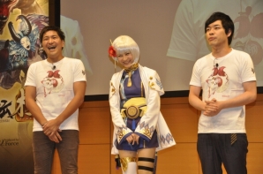 体験版は本日配信開始！麒麟の川島明さん、スリムクラブの真栄田賢さん、椿姫彩菜さんがカゼヌイの討伐に挑戦したPS Vita/PSP「討鬼伝 極」完成発表会をレポートの画像11
