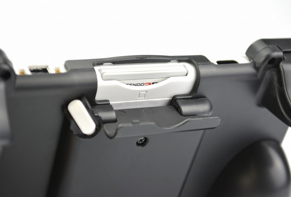 手の大きさに合わせて大きさが選べる―3DS LL用「ダブルグリップ3DLL」が8月21日に発売の画像7