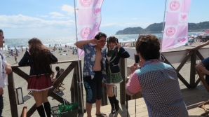 鎌倉の海岸が萌え萌えに！「ガールフレンド（仮）」×「@ほぉ～むカフェ」コラボイベント「Ameba海の家」のイベントレポートが到着の画像5