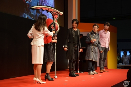 【TGS 2014】新キャラ「リヴィ」を演じる金元寿子さん、どうなるジュリウス！？な浪川大輔さんも登壇した「ゴッドイーター2 RB＆GE5周年ステージ」の模様を紹介の画像2