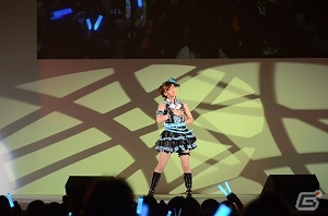 【TGS 2014】「アイドルマスター ワンフォーオール」のカタログ第5号を紹介！カタログ配信楽曲のライブもあった「765プロ、学祭クイーンへの道スペシャル！！」レポートの画像17