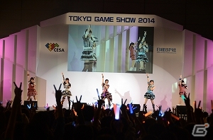 【TGS 2014】「アイドルマスター ワンフォーオール」のカタログ第5号を紹介！カタログ配信楽曲のライブもあった「765プロ、学祭クイーンへの道スペシャル！！」レポートの画像27