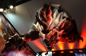 【TGS 2014】台本でも描けない最高の魅せプレイも飛び出した！緑川光さん＆津田美波さんをゲストに迎えた「討鬼伝 極」スペシャルステージの模様を紹介の画像18
