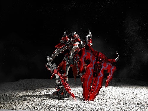 「モンスターハンター10周年」デザインアレンジにカトキハジメ氏を起用した「超合金 モンスターハンター G級変形リオレウス」が登場！の画像2