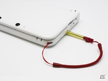 落下防止用のコイルストラップ＆鮮やかな黄金色が魅力の3DS/3DS LL用「伸び縮みゴールドタッチペン」が10月14日に発売の画像1