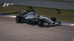 PS3/Xbox 360版「F1 2014」ルイス・ハミルトン選手がドイツのホッケンハイムリンクを走る新ムービーが公開の画像2