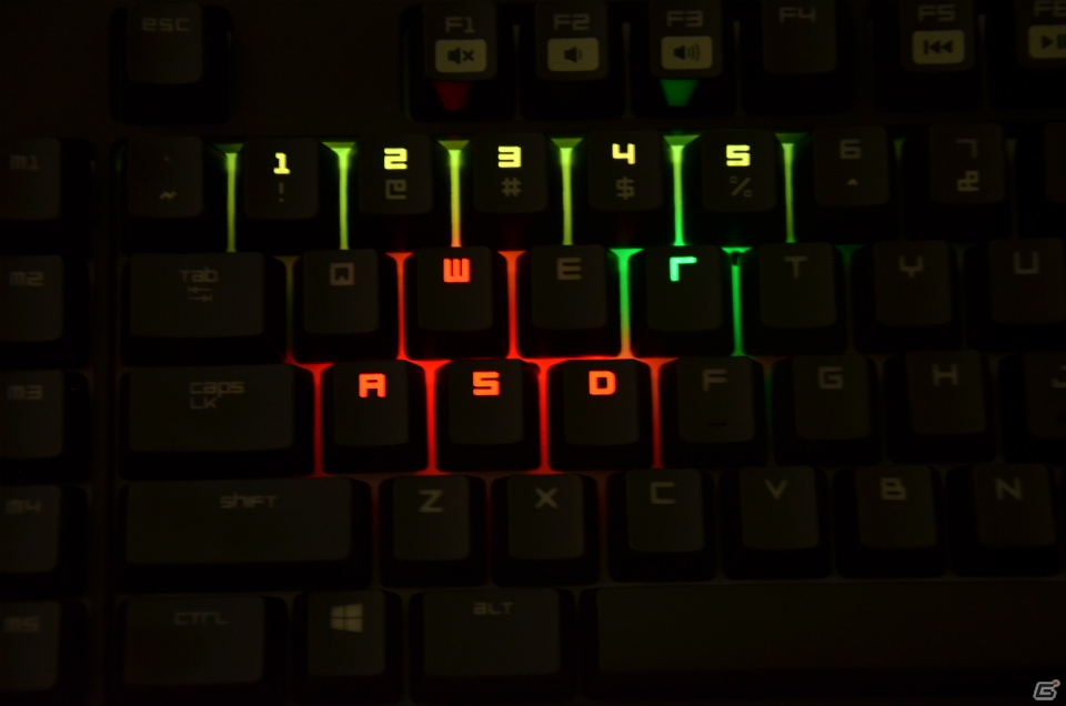 色のパターンは約1680万通り！Razerの最新モデル「BlackWidow Chroma」「DeathAdder 2015 Chroma」「Kraken 7.1 Chroma」をレビューの画像10